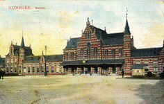 164952 Gezicht op het S.S.-station Nijmegen te Nijmegen.